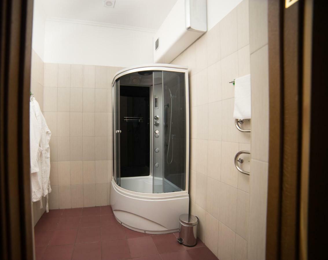 Alex Hotel Одесса Экстерьер фото
